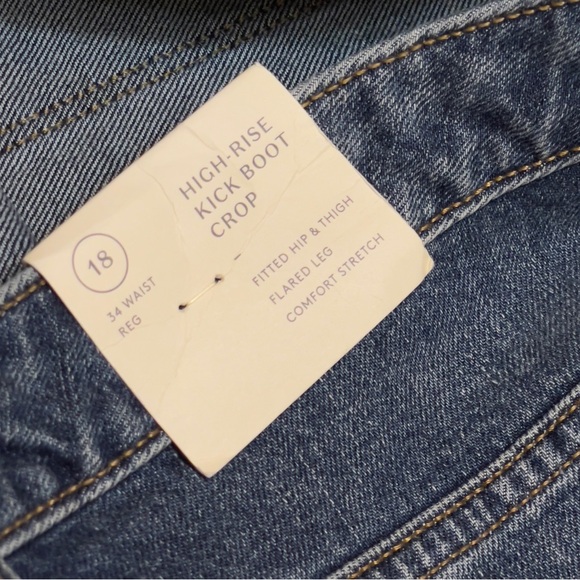 NWT Universal Thread Blue Denim High Rise Kick Boot Crop Flare Leg Jeans Sz 18 - Picture 8 of 12